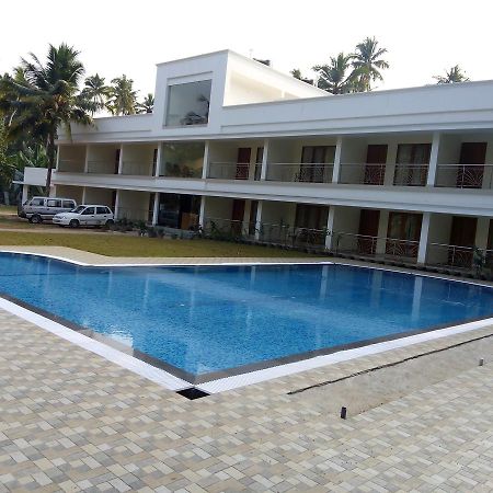 Travancore Island Resort Thiruvananthapuram Екстер'єр фото
