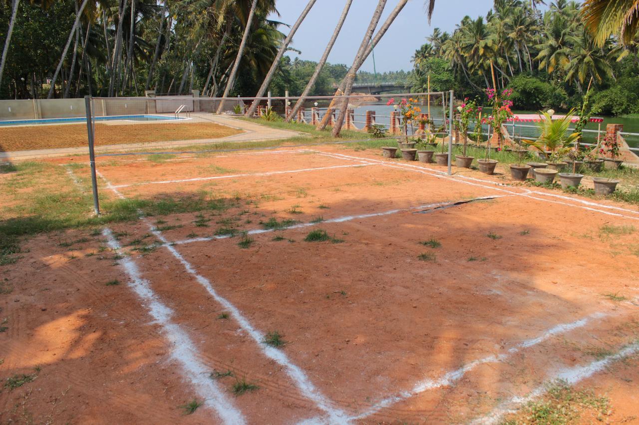 Travancore Island Resort Thiruvananthapuram Екстер'єр фото